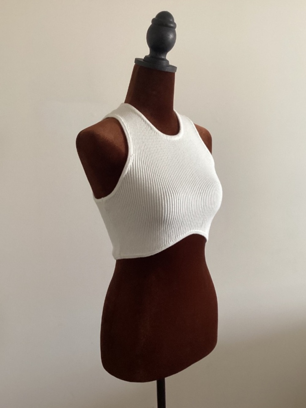 Hunter & Brown Cream Ribbed Crop Tank Top